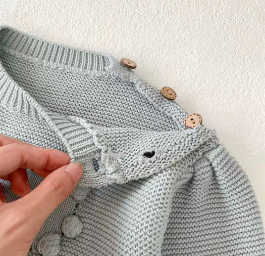 Pull bébé fille en coton doux avec cœur brodé – Kaki Lilas