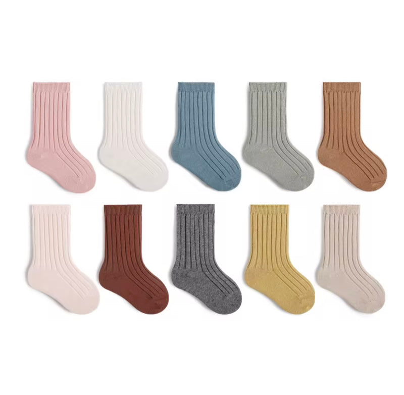 Chargez l'image dans la visionneuse de la galerie, 🧦 Chaussettes en coton peigné pour bébé et enfants – Douces, confortables et stylées - Boutique Kaki Lilas
