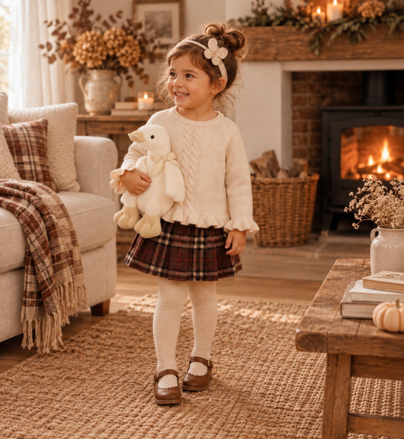 Load image into Gallery viewer, Girls' knitted ivory cable-knit sweater – Fall-Winter
