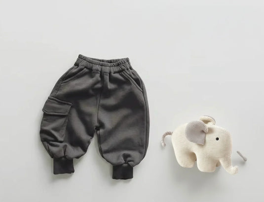 Pantalon enfant avec poche en coton doux et confortable – Modèle Kali - Boutique Kaki Lilas