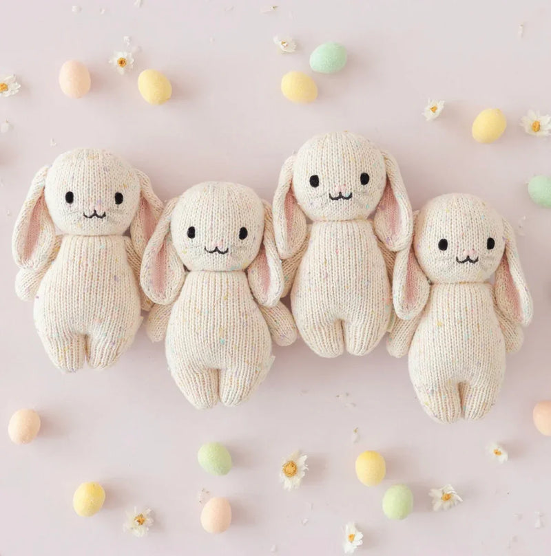 Chargez l'image dans la visionneuse de la galerie, Peluche - Bébé lapin conffetis - Cuddle + Kind - Boutique Kaki Lilas
