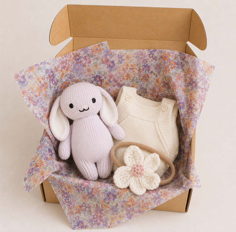 Load image into Gallery viewer, Sweet bunny baby gift set
