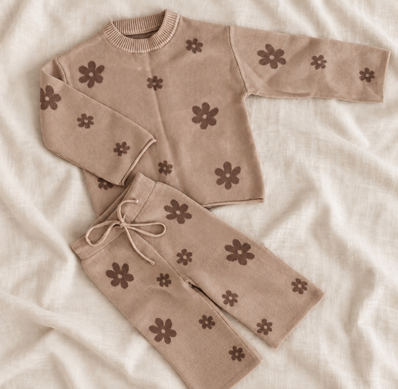 Load image into Gallery viewer, Ensemble fille en coton à motifs fleuris – Kali 🤍 - Pré-commandé
