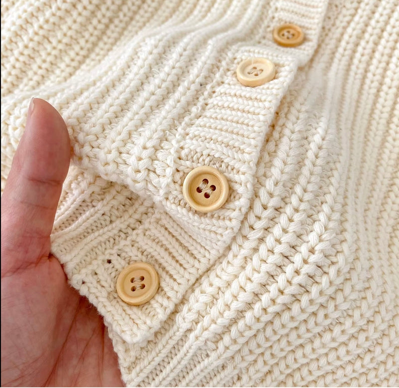 Chargez l'image dans la visionneuse de la galerie, Cardigan bébé fille en tricot doux hiver ivoire - Kali
