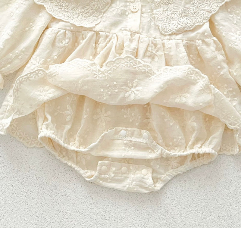 Load image into Gallery viewer, Baby girl cotton romper with embroidered lace collar – last one
