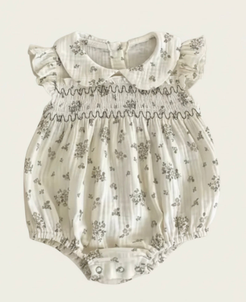 Chargez l'image dans la visionneuse de la galerie, Barboteuse bébé fille fleurie en coton nid d’abeille
