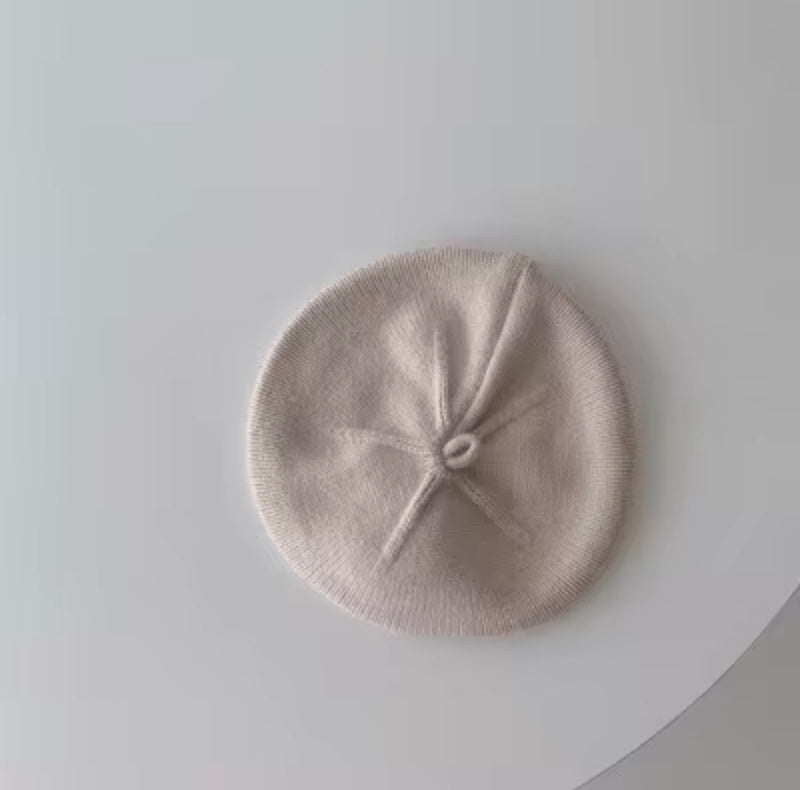 Load image into Gallery viewer, Béret bébé fille 0-3 ans en coton doux – Kaki Lilas - Boutique Kaki Lilas
