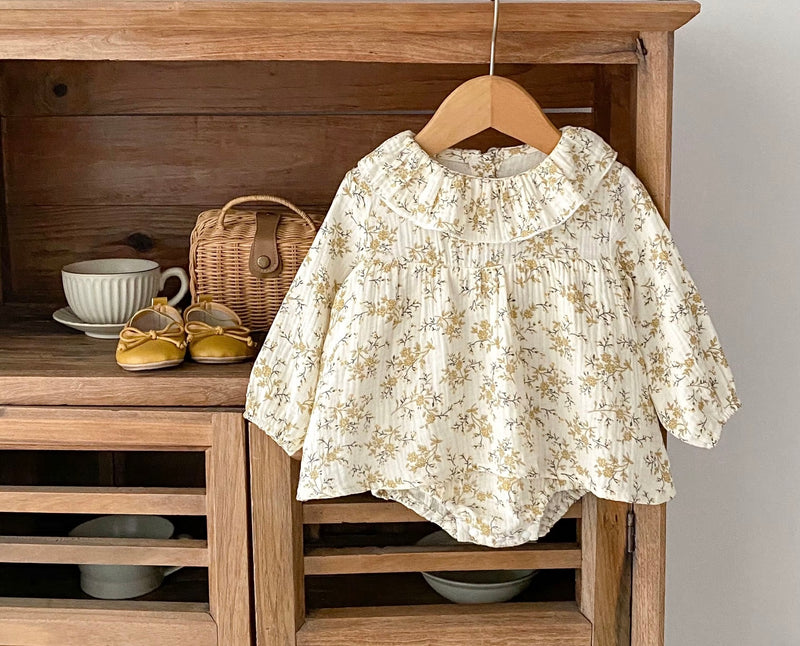 Load image into Gallery viewer, Soft cotton baby girl romper with yellow flowers
