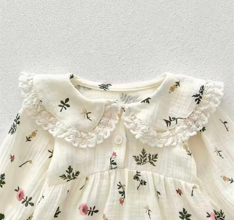 Load image into Gallery viewer, Floral cotton baby romper with matching headband
