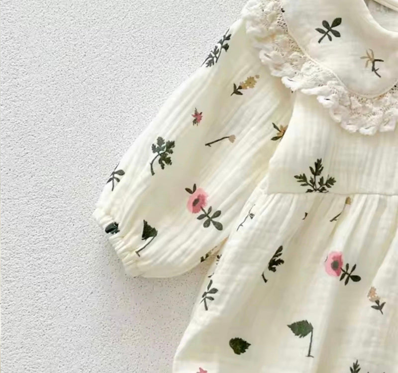 Load image into Gallery viewer, Floral cotton baby romper with matching headband
